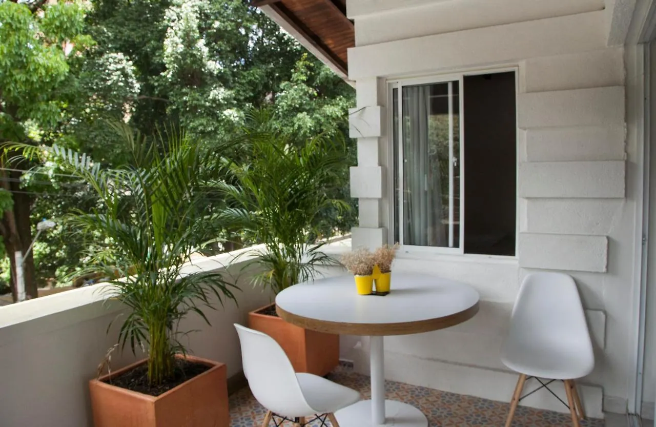 Apartamento Remodelado En El Mejor Lugar Del Centro De Medellin. Home Aris 402