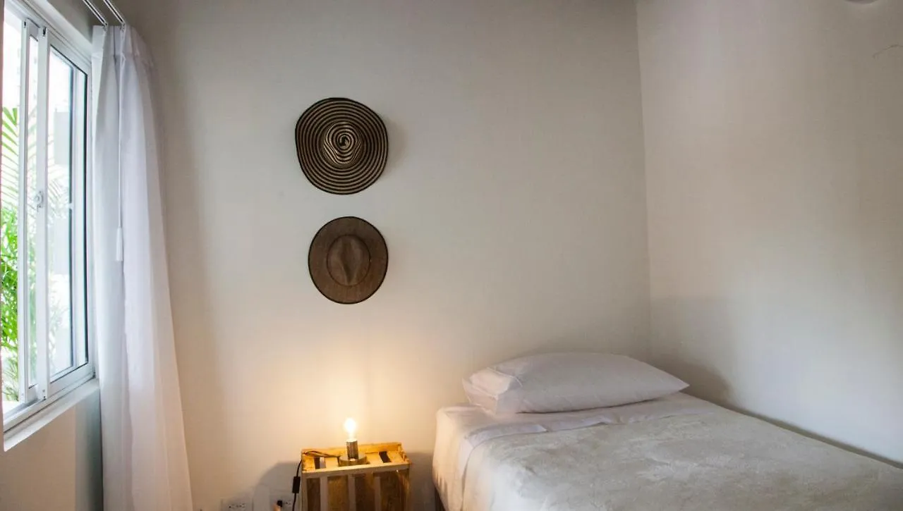 Apartamento Remodelado En El Mejor Lugar Del Centro De Medellin. Home Aris 402