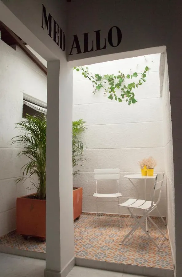 Apartamento Remodelado En El Mejor Lugar Del Centro De Medellin. Home Aris 402